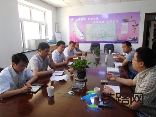 <a href=http://www.tielu.cn/zhongtiedianqihuaju/ target=_blank class=infotextkey></a>˾һεί޵ĿָӰ.JPG