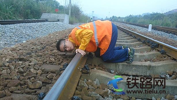 谭人云工作照片.JPG