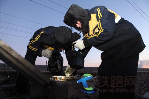 照片，包头电务段圆满完成第一轮设备质量评定工作（武绍冬 魏志强）.JPG