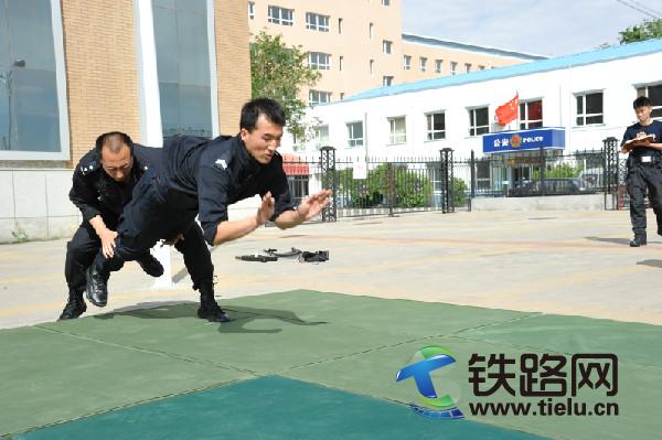 1456626626324456.jpg 实战训练4.jpg