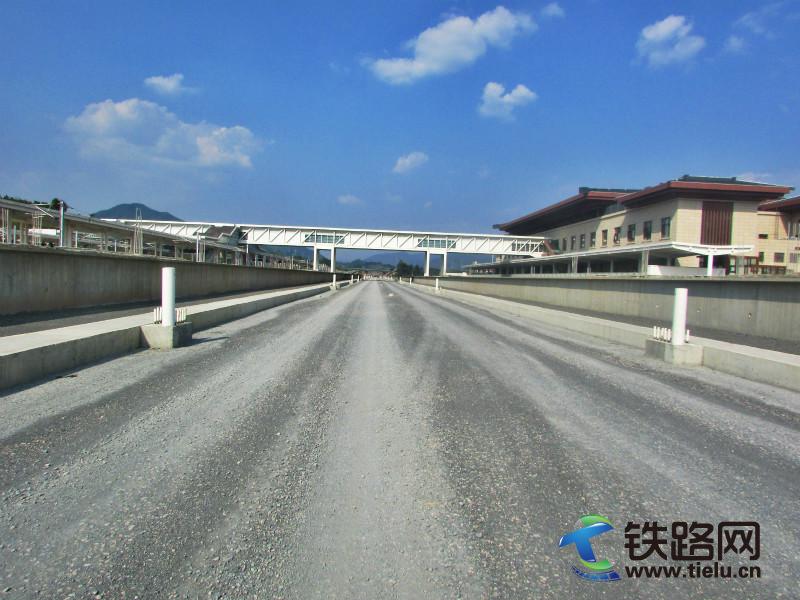 杭黄铁路站场路基.JPG