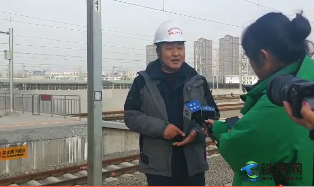 宁夏电视台记者到中铁二十一局四公司银吴项目部进行采访.png