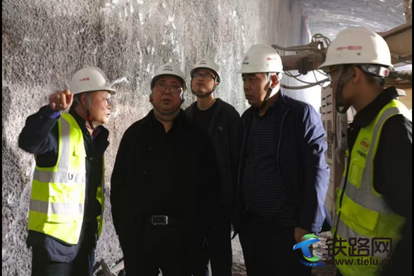 五维聚力战收官 铁军担当筑通途 ——中国铁建重庆轨道交通15号线总承包部四季度攻坚纪实