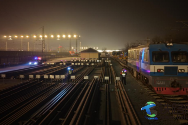 ��ʦ������ ���˱���ͨ